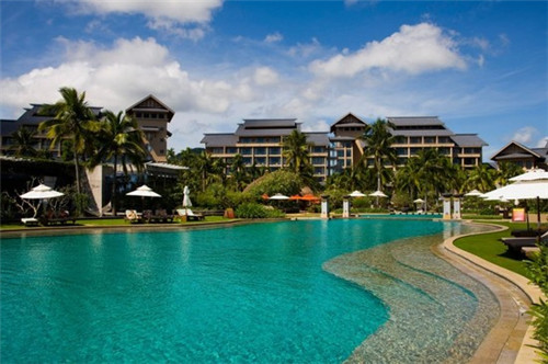 海南东方市买房投资在哪里还有价值?东方假日与小岭共享农庄哪个还能升值?